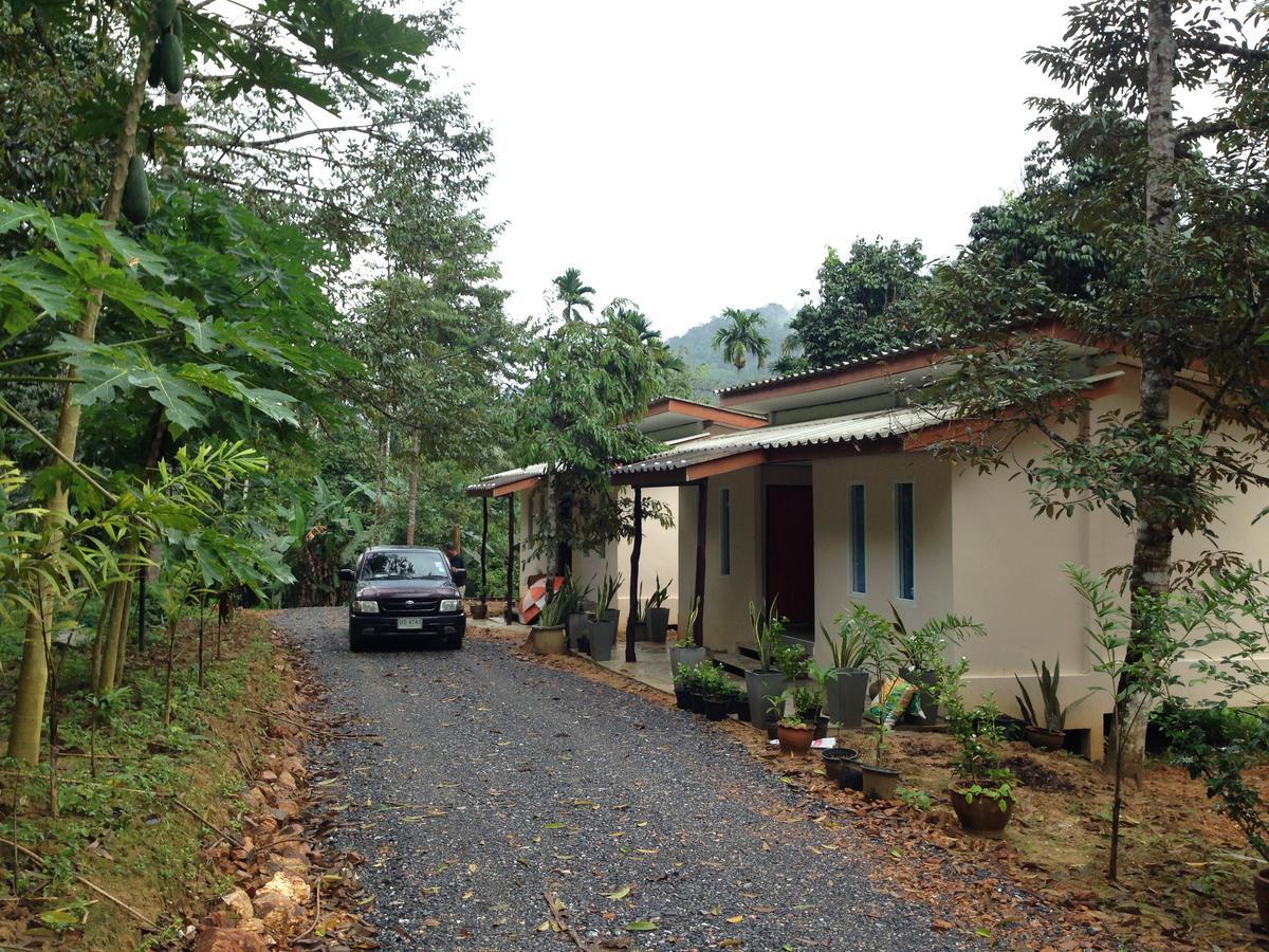 Baan Suan Tondin Hotell Satun Exteriör bild