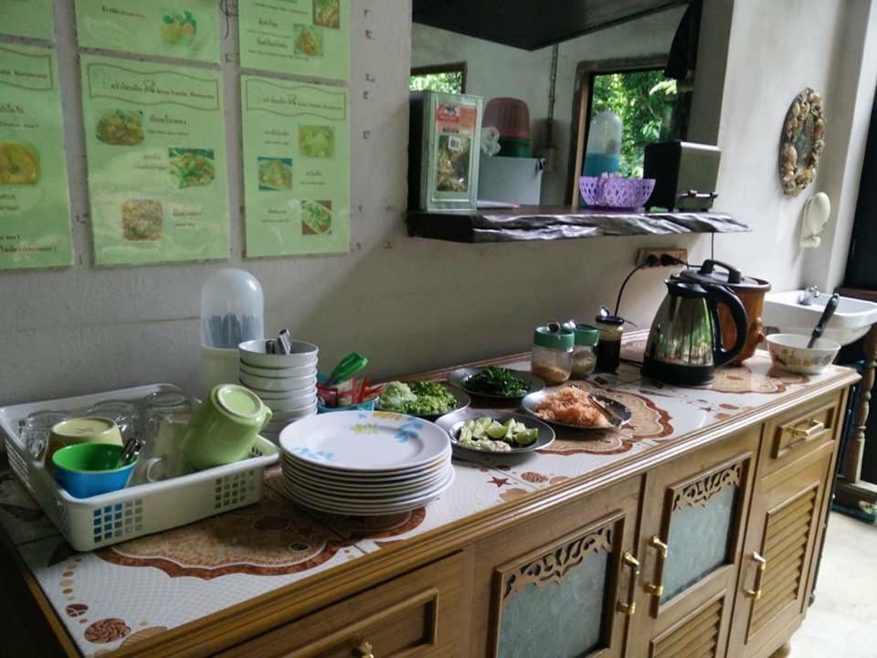 Baan Suan Tondin Hotell Satun Exteriör bild